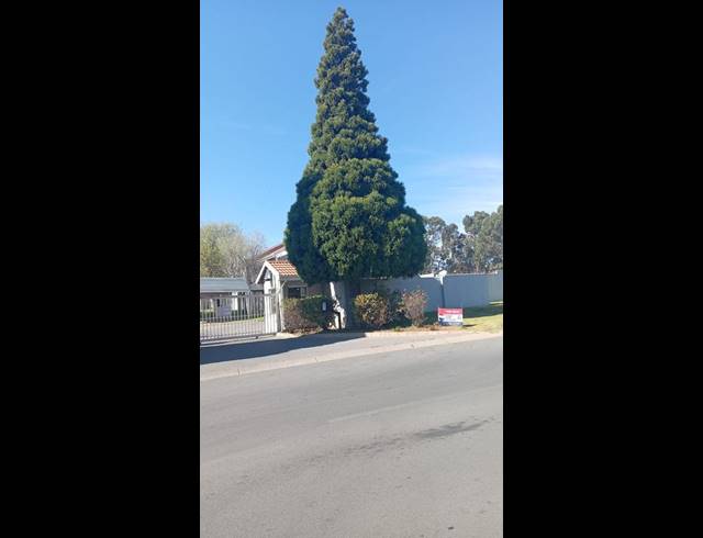 2 BEDROOM APARTMENT FOR SALE IN ORMONDE